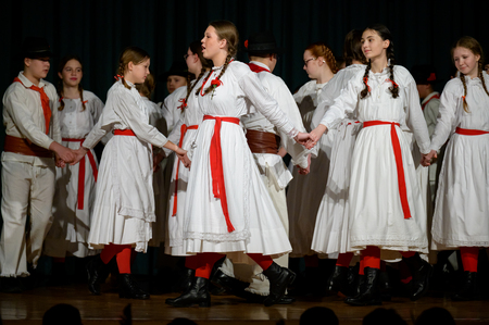 Otroška folklorna skupina OŠ Metlika - Osrednja obcinska prireditev ob slovenskem kulturnem prazniku
